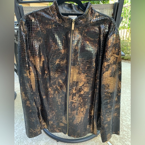 NWT Chicos Sz 3 (14-16) bronze, gold, black leather-like jacket. Zipper. Warm. - Picture 2 of 8
